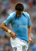   لاعب يهنأ المسلمين بحلول عيد الفطر  بمبارةفي الدوري الإنجليزي