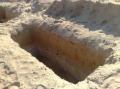رجل جزائري حفر قبر لجاره فسقط فيه ميتاً 