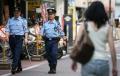 اليابان : الشرطة تعتقل أم لضربتها طفلتها في الطريق العام