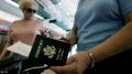 أوروبا تدرس فرض تأشيرة على الأميركيين والكنديين